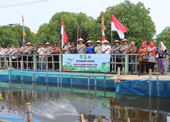 Dukung Ketahanan Pangan, Polres Pelabuhan Tanjung Priok Tebar Benih Ikan Nila