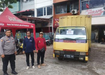 Polsek Sawah Besar Kawal Distribusi Logistik Pilkada DKI Jakarta 2024