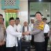 Kapolres Tangsel Serahkan Kotak Amal “Safe Deposite Box” Untuk Tingkatkan Keamanan Dan Kebermanfaatan Di Mushola Al Muhajirin, Kelapa Dua