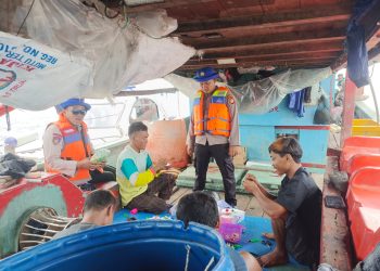 Patroli Satpolairud Polres Kepulauan Seribu Antisipasi Kejahatan Laut dan Jaga Keamanan Objek Vital