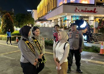 Patroli Gabungan Polsek Menteng dan Polwan Jakarta Pusat Imbau Kamtibmas di Bundaran HI dan Sarinah