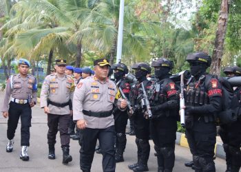 Kapolres Kepulauan Seribu Pimpin Apel Pergeseran Pasukan Pengamanan TPS Pilkada 2024