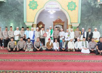 Kapolres Jakut Gelar Jum’at Curhat di Masjid Jami Ar-Rahman Kelapa Gading, Dengarkan Aspirasi Warga