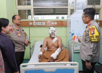 Kapolres Metro Jakarta Utara Beserta Jajaran Menjenguk Aipda Ibrahim, Korban Penyiraman Air Keras