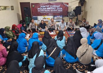 Jumat Curhat , Polisi dengar langsung keluhan dan masukan warga RW 08 Cipinang Cempedak