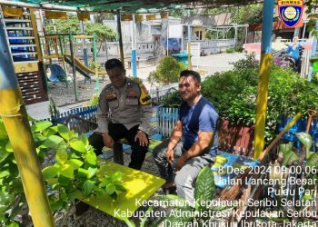 Bhabinkamtibmas Pulau Lancang Ajak Warga Jaga Keamanan dan Persatuan Pasca Pilkada DKI Jakarta