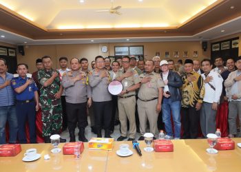 Ngopi Kamtibmas Satkamling bersama Kapolres Metro Jakarta Utara