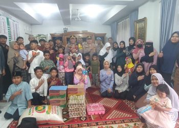 Kapolsek Ciledug Polres Metro Tangerang Kota Sambangi Yayasan Islam Media Kasih, Berikan Santunan untuk Anak Yatim Piatu