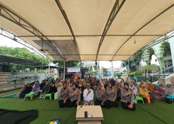Kasat Binmas Polres Metro Tangerang Kota Berikan Cooling System pada Masyarakat Ciledug