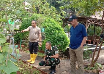 Bhabinkamtibmas lakukan Pembinaan kelompok tani pada kegiatan ketahanan pangan