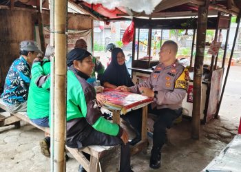 Bhabinkamtibmas Penggilingan Sampaikan Pesan Kamtibmas Dalam Kegiatan Sambang Kamtibmas