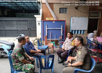 Cooling System Bhabinkamtibmas Kelurahan Kemayoran Bersama Masyarakat Jelang Nataru 2025