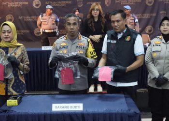 Tabrak suami hingga patah kaki, istri sah diamankan Polisi