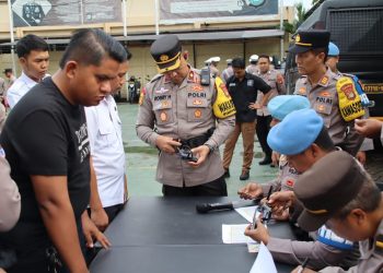 Wakapolres Pelabuhan Tanjung Priok Pimpin Pemeriksaan Senpi untuk Pastikan Kepatuhan Prosedur