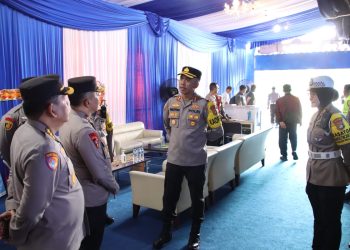 Kapolres dan Ketua Tim Supervisi Ops Lilin Mabes Polri, Cek Pos Pelayanan Operasi Lilin Jaya 2024