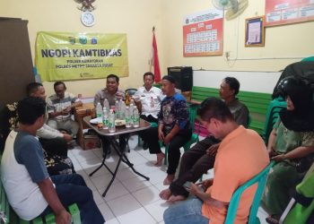 Ngopi Kamtibmas di Kemayoran, Warga Sampaikan Keluhan soal Keamanan