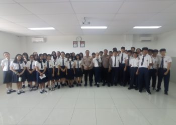 Sat Binmas Polres Depok Beri Penyuluhan soal Bullying dan Hoax di Sekolah