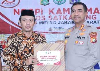 Ngopi Kamtibmas Di RW 07 Gropet, Kombes Pol Twedi Aditya Bennyahdi Ajak Masyarakat Aktif dalam Keamanan Lingkungan
