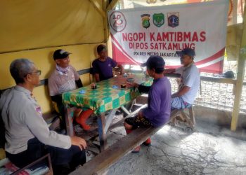 Kapolsek Pulogadung Ajak Warga Ngopi Kamtibmas, Bahas Keamanan Lingkungan