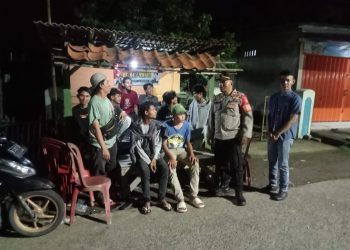 Patroli Malam, Polsek Penbayuran Ajak Warga Cegah Kriminalitas dengan Siskamling