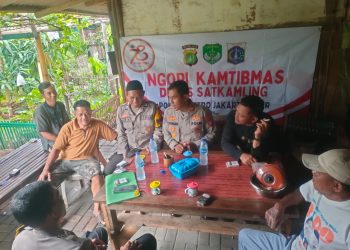 Polsek Cakung Gelar Ngopi Kamtibmas, Warga Sampaikan Keluhan Keamanan