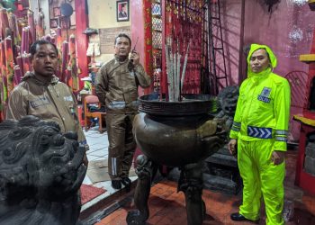 Pengamanan Kegiatan Sembahyang Malam Imlek Di Wihara Awalokiteswara