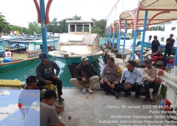 Bhabinkamtibmas Pulau Harapan Sambangi Warga, Ajak Jaga Kamtibmas dan Jauhi Judi Online