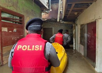 Banjir di Kebon Pala, Polda Metro Jaya Terjunkan Tim Patroli Siaga