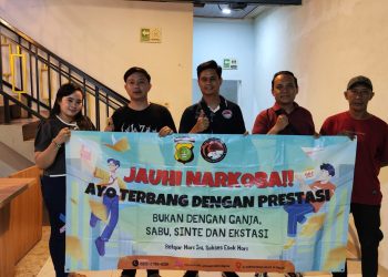 Satresnarkoba Polres Metro Depok Berikan Himbauan Pencegahan Penyalahgunaan Narkoba di Pondok Pinus Permai