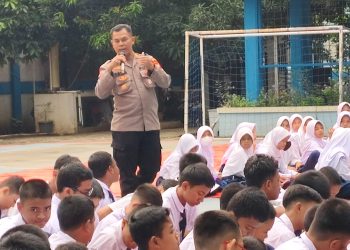 Cegah Tawuran, Polsek Cakung Gelar Penyuluhan di SMPN 236 Jakarta