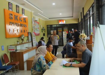 Kapolres Metro Bekasi Kombes Pol Mustofa Tinjau Pelayanan SKCK, Pastikan Proses Cepat dan Efisien