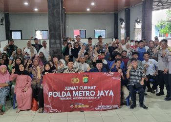 Polres Tangerang Selatan Gelar “Jumat Curhat” di Ciputat Timur, Bahas Keamanan, Tawuran, dan Permasalahan Warga