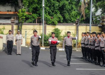 Upacara Peringatan Hari Kesadaran Nasional 2025 Polres Metro Jakarta Timur Berlangsung Khidmat