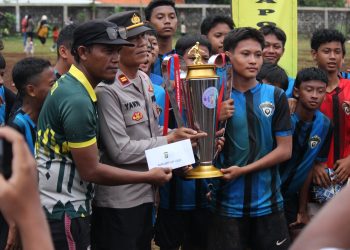 Turnamen Sepak Bola Kapolsek Palmerah Cup 2025 Ditutup, Future Stars Keluar Sebagai Pemenang