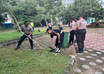 Sinergi 3 Pilar: Polsek Koja Gelar Aksi Bersih-Bersih di Jakarta Islamic Center