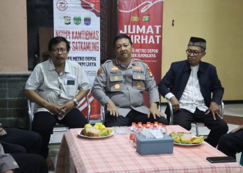 Ngopi Kamtibmas di Kampung Serab, Wakapolres Metro Depok Ajak Warga Jaga Keamanan