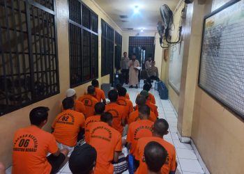 Polres Metro Bekasi Gelar Tausiah, Bantu Tahanan Perbaiki Diri