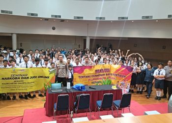 Polisi Hadiri Seminar Bahaya Narkoba & Judi Online di SMP Tarakanita