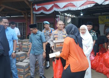 Bakti Sosial di Desa Wangunharja, Kapolres Tegaskan Pentingnya Sinergi untuk Kesejahteraan Masyarakat