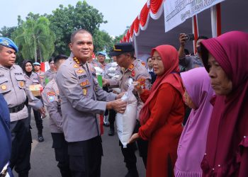 Polres Metro Bekasi dan Yayasan Buddha Tzu Chi Gelar Bakti Sosial dan Pelayanan Kesehatan untuk Masyarakat : Berikan 850 Paket Sembako