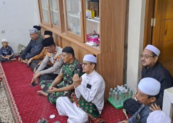 Buka Puasa Bersama Kapolsek Matraman dan Danramil, Pererat Sinergitas dengan Tokoh Agama dan Masyarakat