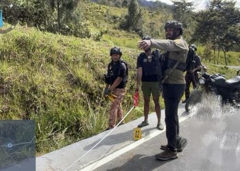 Respons Sigap Satgas Damai Cartenz: Evakuasi Korban dan Pengejaran Pelaku Penembakan