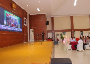 Kapolres Metro Bekasi Hadiri Bazar Ramadhan Polri Presisi dan Bakti Sosial Bhayangkari 2025 Secara Virtual
