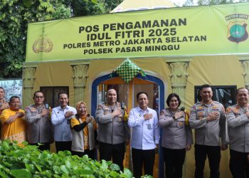Kapolres Metro Jakarta Selatan Bersama Staf Ahli Bidang Ketahanan Nasional Kemenko Polkam Pantau Keamanan Tempat Wisata Ragunan