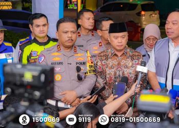Kakorlantas Bersama Menhub Pantau Pergerakan Kendaraan di GT Banyumanik, Antisipasi Jelang Puncak Arus Balik Libur Lebaran 2025