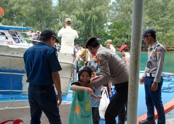 Pospam Lebaran 2025 Polsek Kepulauan Seribu Selatan Siap Layani Pemudik dan Wisatawan, Pastikan Keselamatan dan Kenyamanan Penumpang