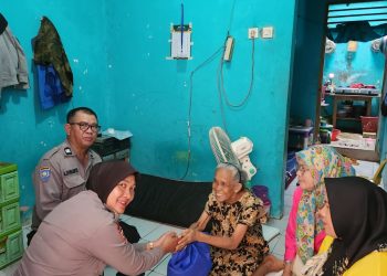 Polsek Ciputat Timur Sambangi Rumah Korban Dugaan Pelecehan Seksual Anak