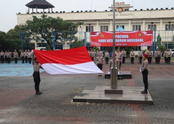 Perkuat Semangat Nasionalisme, Wakapolres Metro Bekasi Pimpin Upacara Hari Kesadaran Nasional