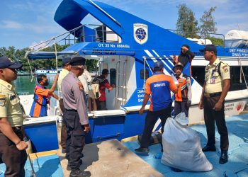 Polsek Kepulauan Seribu Selatan Laksanakan Pengamanan Dermaga Pulau Untung Jawa, Ciptakan Rasa Aman bagi Wisatawan