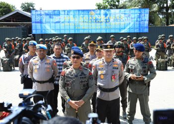 LAKSANAKAN MISI KEMANUSIAAN, POLRI GELAR APEL GELAR PASUKAN OPERASI AB MOSKONA 2025